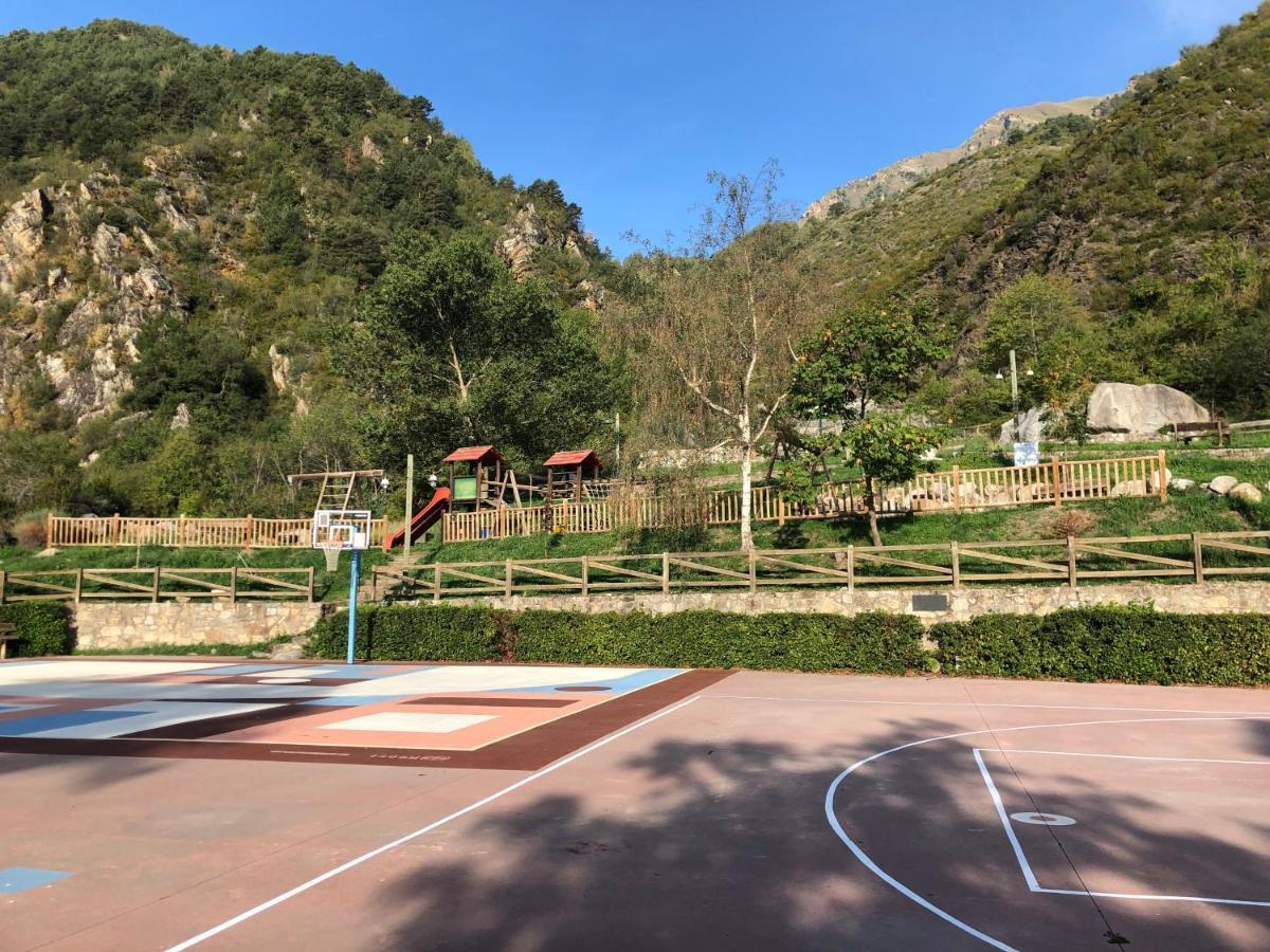 Apartaments El Tarter Erill la Vall Luaran gambar